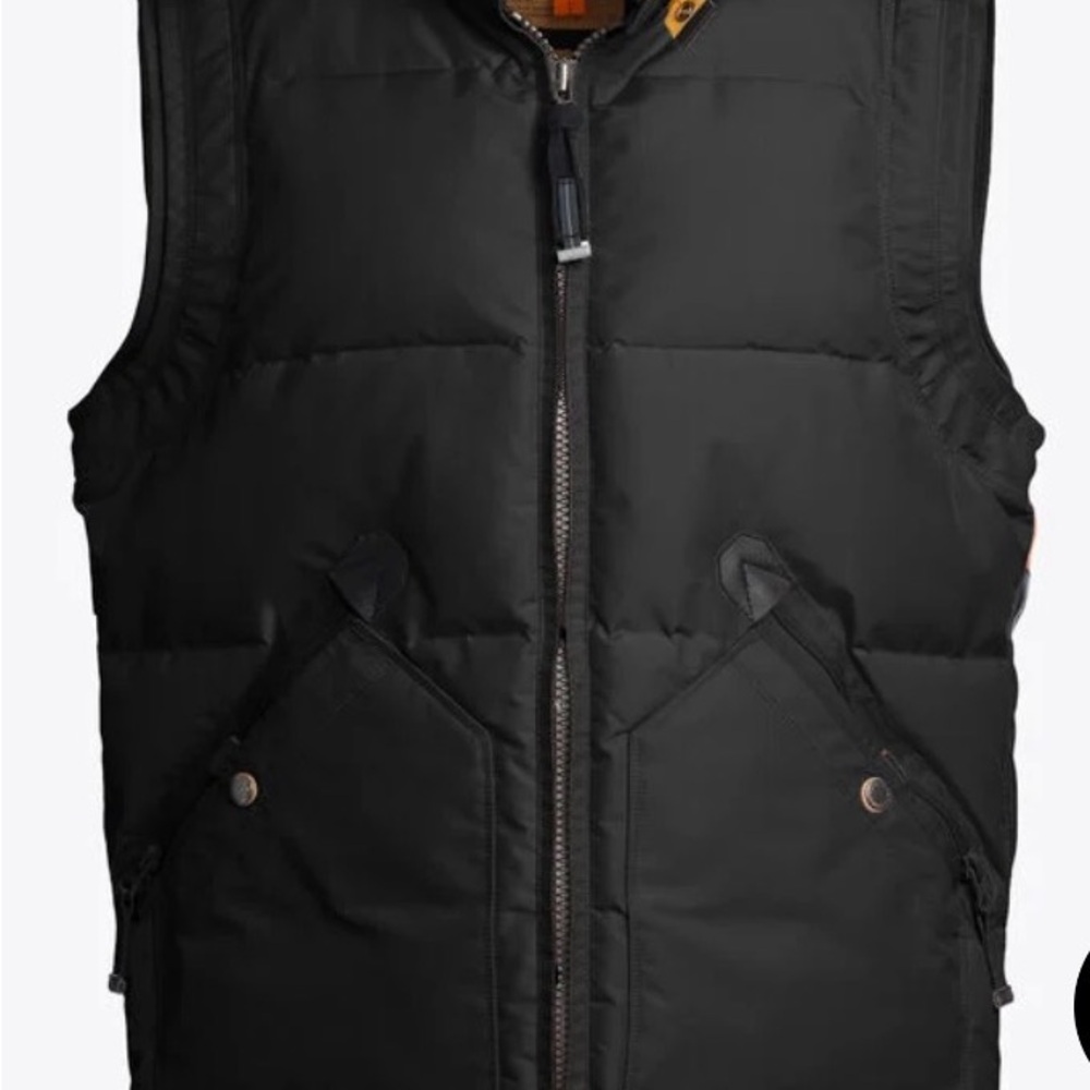 Parajumpers Black Puffer Vest with fur neck liner